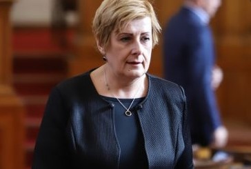 Народният представител Елена Гунчева обяви в личния си профил във